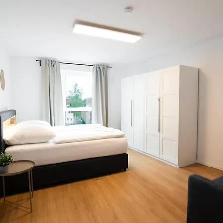 Central Apartment 4 Bedrooms For Up To 12 Guests Hamburg Exterior photo