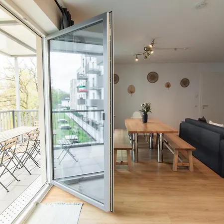 Central Apartment 4 Bedrooms For Up To 12 Guests Hamburg Exterior photo